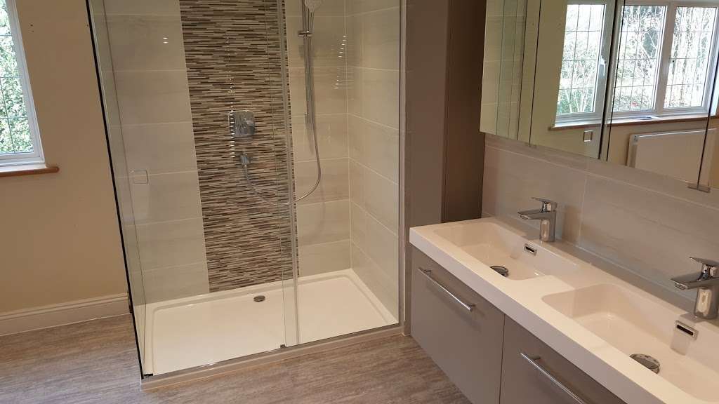 SDS Bathroom Design & Installation | 183 Woodlands Rd, Ditton, Aylesford ME20 6HA, UK | Phone: 07590 058379