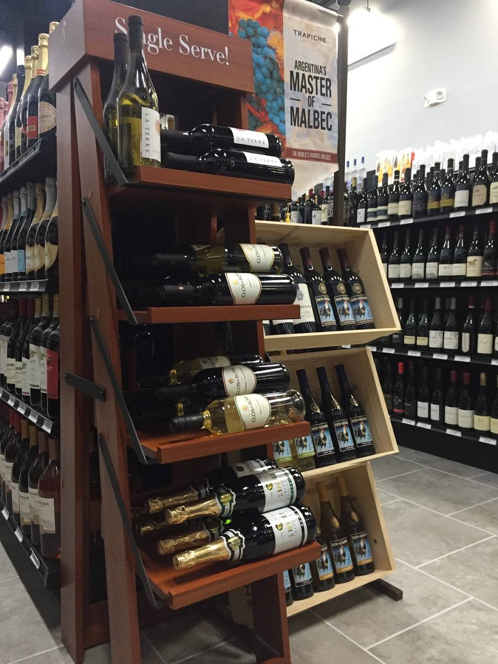 University Liquors & Fine Wines | 17034 University Blvd #600, Sugar Land, TX 77479, USA | Phone: (281) 207-6031