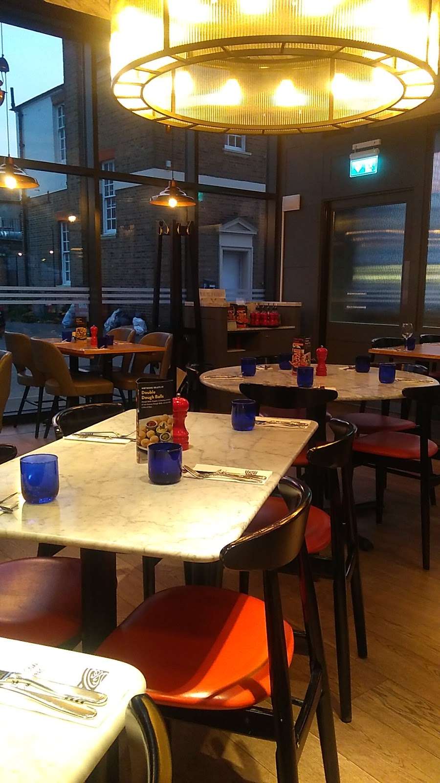 Pizza Express | Ground Block A Trinity Square, 127 Brighton Rd, Coulsdon CR5 2NJ, UK | Phone: 020 8660 1199