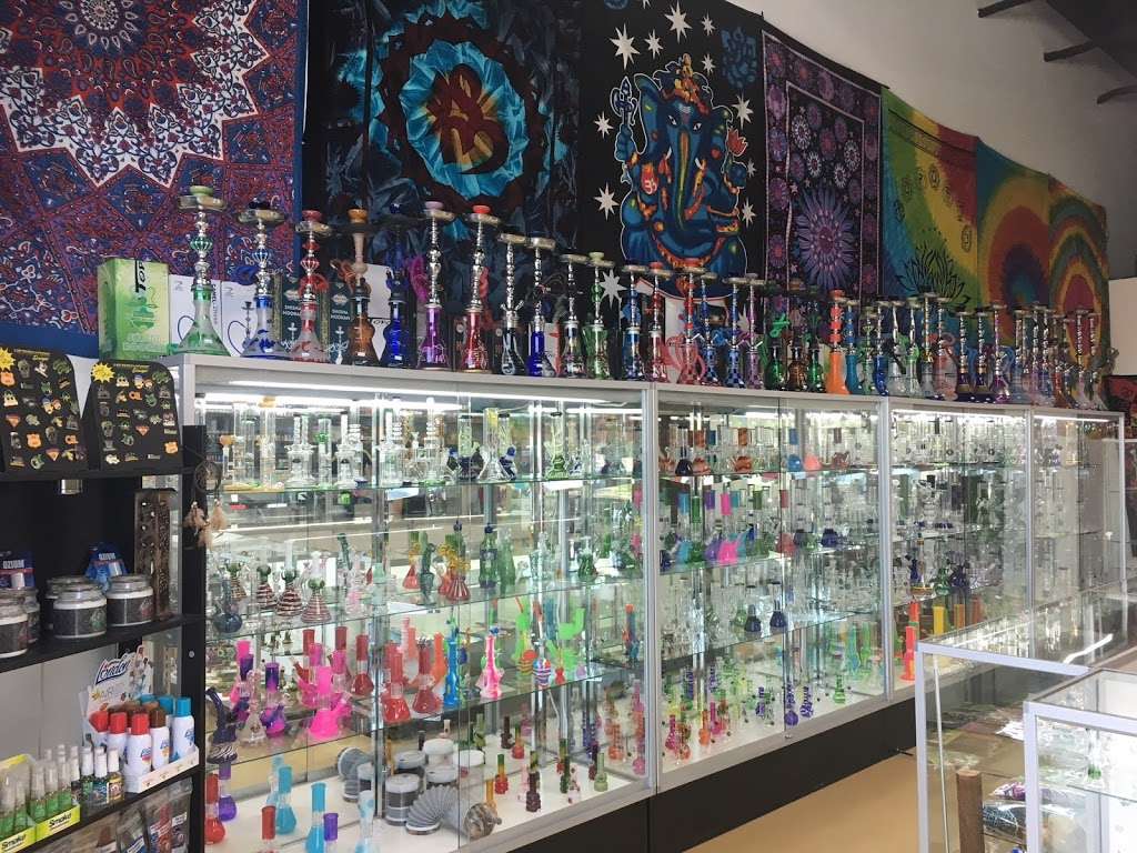 Hemptations Smoke Shop | 2300 Keller Springs Rd #116, Carrollton, TX 75006, USA | Phone: (469) 900-8008