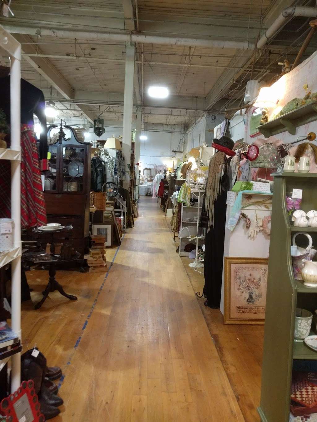 Heritage Mill Antiques and Designer Mall | 1820 Spencer Mountain Rd, Gastonia, NC 28054, USA | Phone: (704) 879-4147