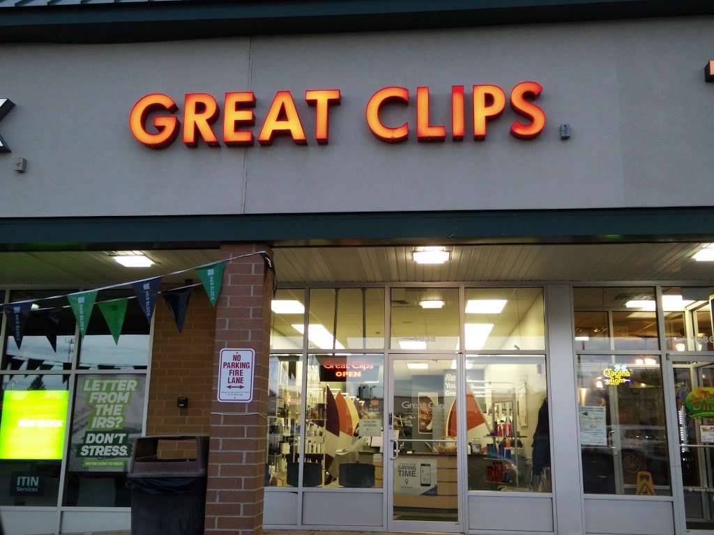 Great Clips | 1038 Maple Ave, Lisle, IL 60532, USA | Phone: (630) 960-9500