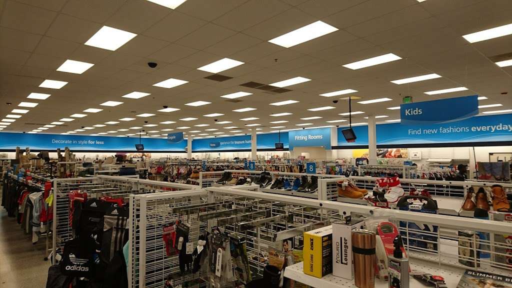 Ross Dress for Less | 480 River Oaks W, Calumet City, IL 60409, USA | Phone: (708) 832-2593