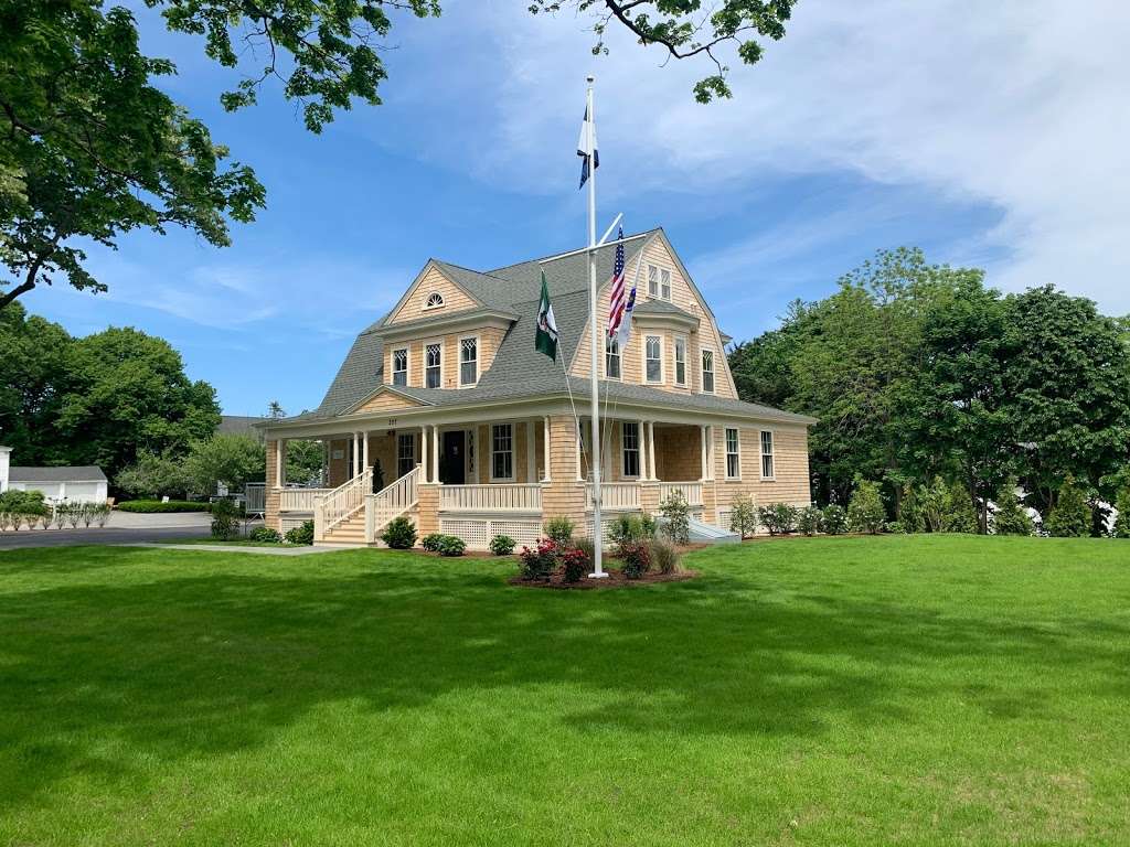 Waterfront Realty Group Inc | 397 Washington St, Duxbury, MA 02332, USA | Phone: (781) 934-7030