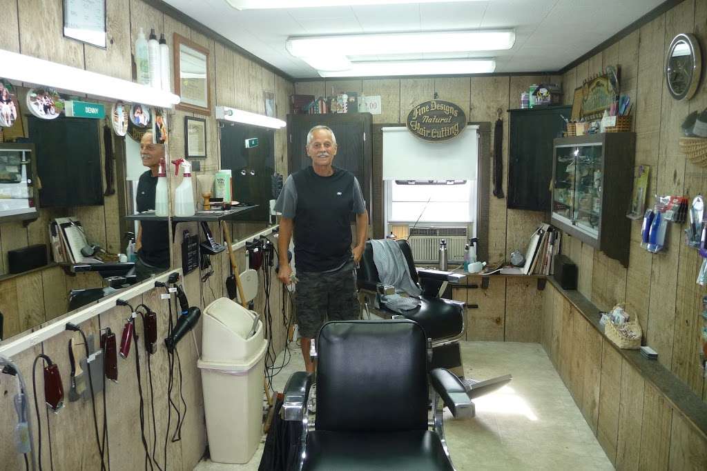 Longeneckers Barber Shop | 2478 Old Philadelphia Pike, Lancaster, PA 17602, USA | Phone: (717) 397-3244