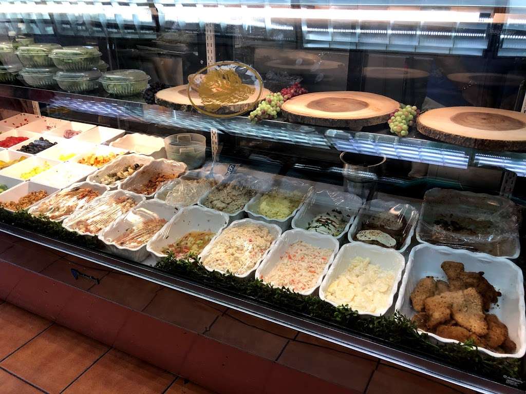 PHILLIPS GOURMET DELI | 3659 E Tremont Ave, Bronx, NY 10465, USA | Phone: (718) 792-1400