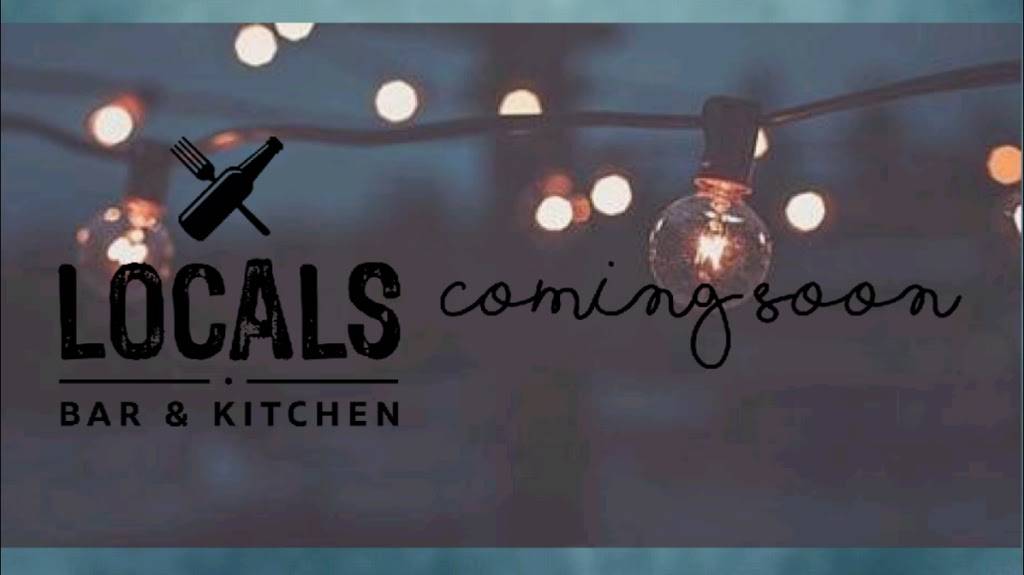 Locals Bar and Kitchen | 7755 Magnolia Beach Rd Suite A, Denham Springs, LA 70726, USA | Phone: (225) 380-5555