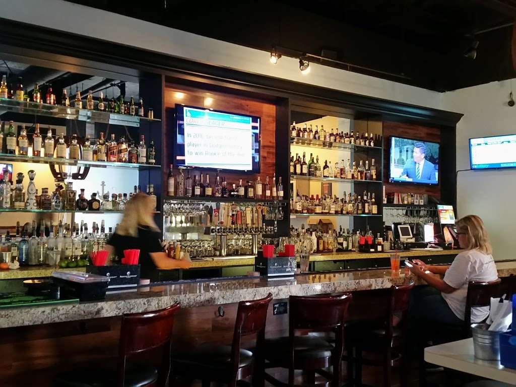 Schooner Bar & Grill | 2701 190th St #100, Redondo Beach, CA 90278, USA | Phone: (310) 214-1430