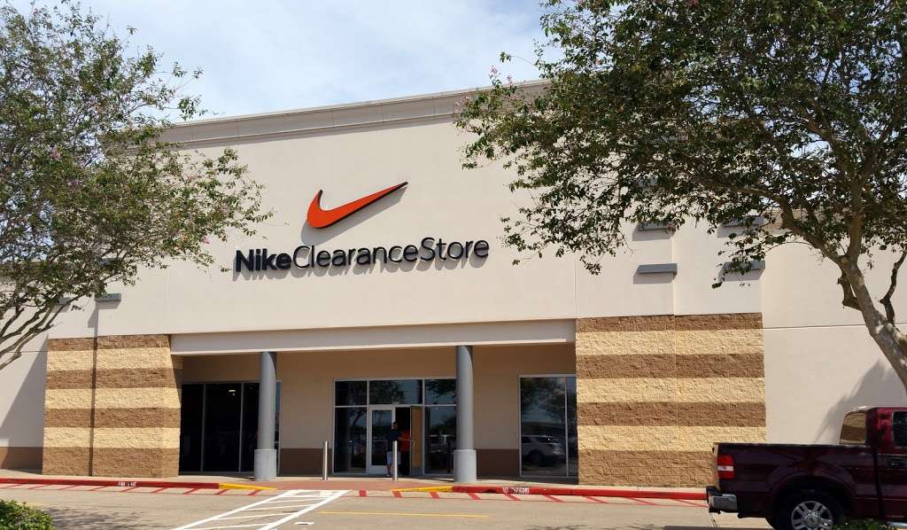 Nike Clearance Store | 5726 Fairmont Pkwy, Pasadena, TX 77505, USA | Phone: (281) 998-0010