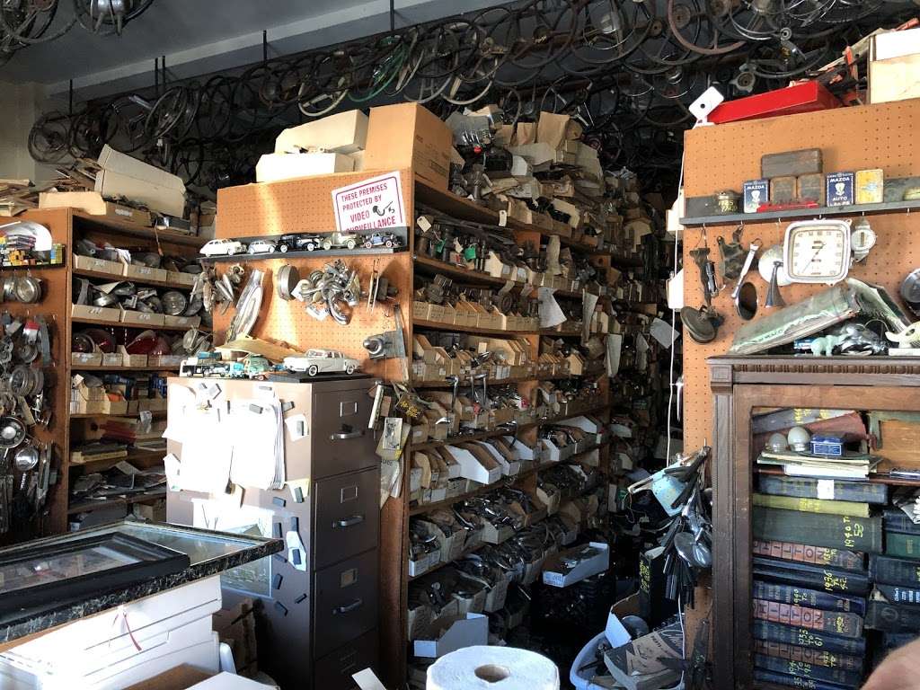 Dons Antique Auto Parts | 37317 Niles Blvd, Fremont, CA 94536, USA | Phone: (510) 792-4390