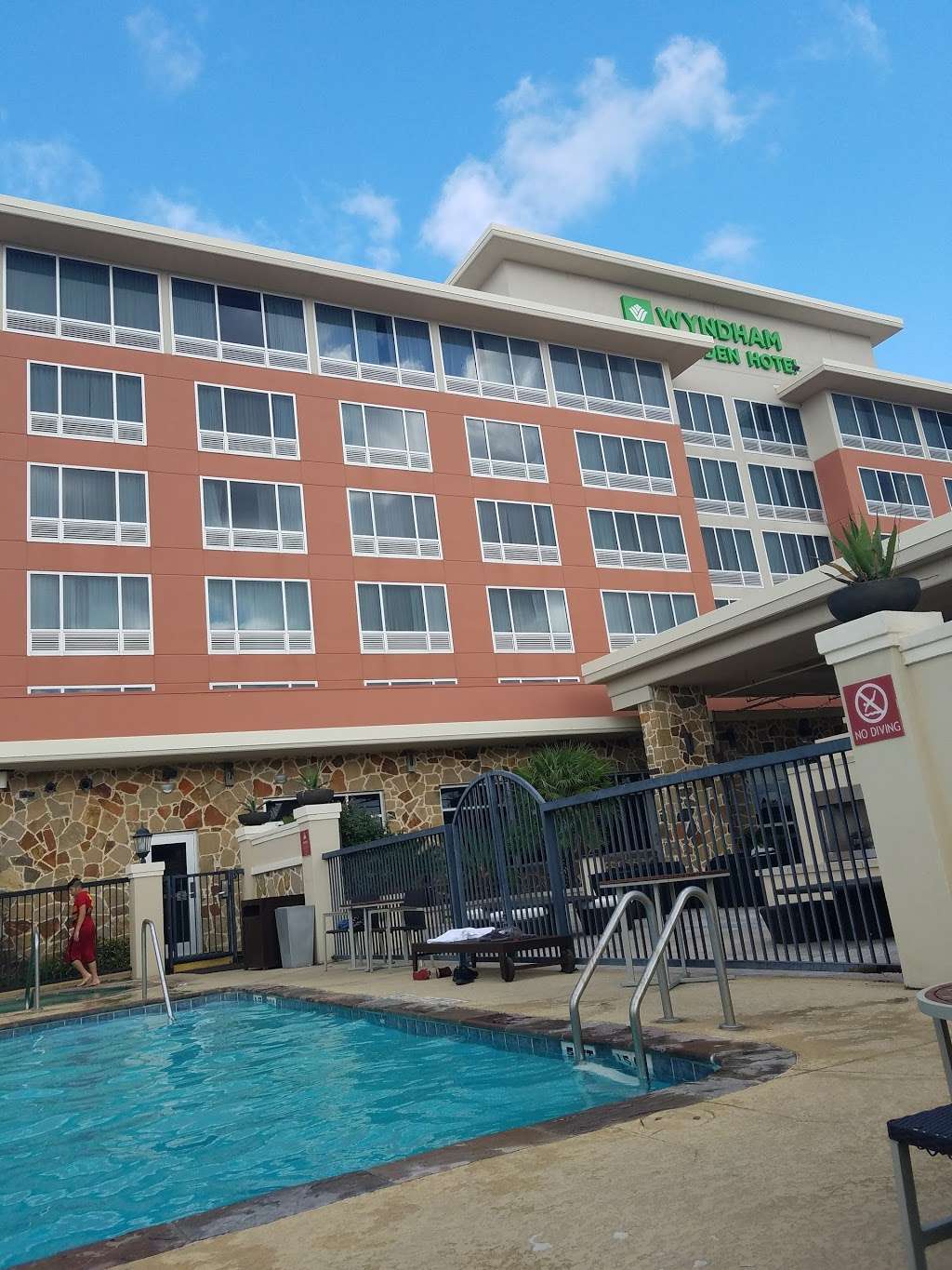 Wyndham Garden San Antonio near La Cantera | 6809 TX-1604 Loop, San Antonio, TX 78249, USA | Phone: (210) 390-6129