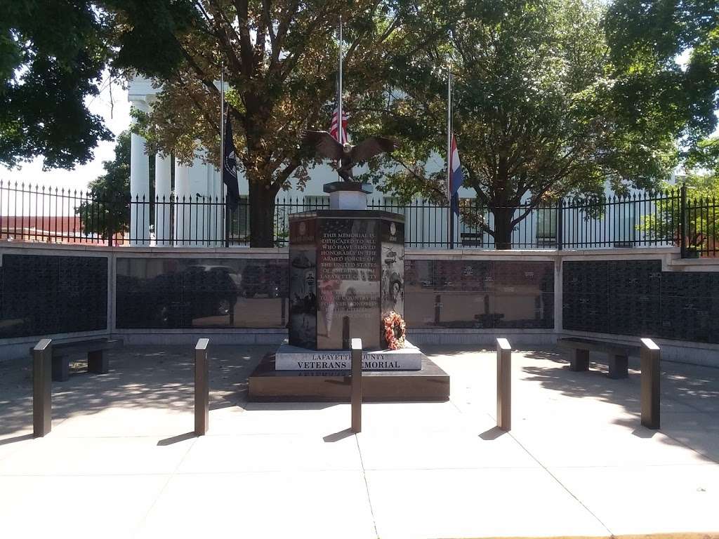 Lafayette County Veterans Memorial | 116 S 10th St #100, Lexington, MO 64067, USA