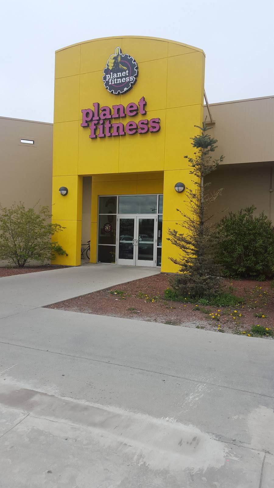 Planet Fitness - Anchorage (Northway), AK | 3101 Penland Pkwy, Anchorage, AK 99508, USA | Phone: (907) 868-7600