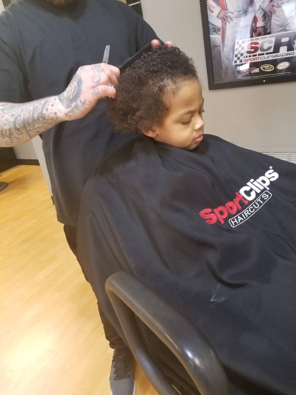 Sport Clips Haircuts of Louisville | 8800 A, Dixie Hwy, Louisville, KY 40258, USA | Phone: (502) 933-0099