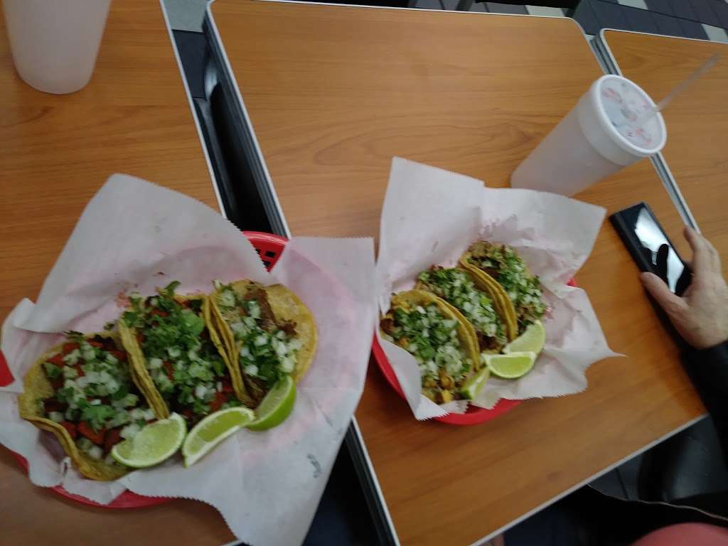 Jefes Taco Shop | 5700 Sky Pointe Dr, Las Vegas, NV 89130, USA | Phone: (702) 420-7520