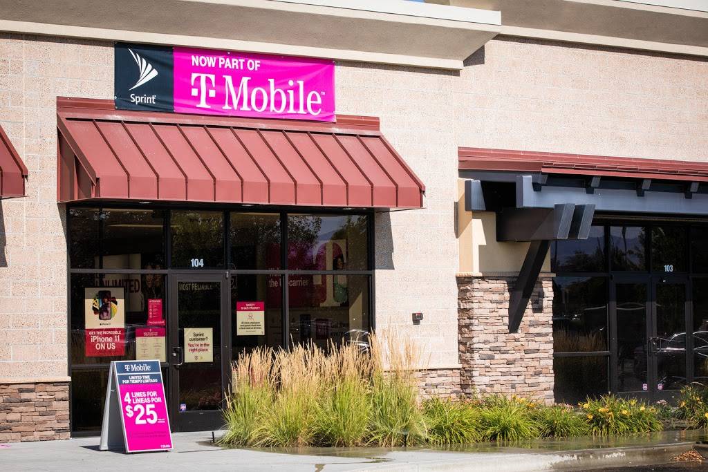 T-Mobile | 18880 Brookhurst St, Fountain Valley, CA 92708, USA | Phone: (714) 378-1820