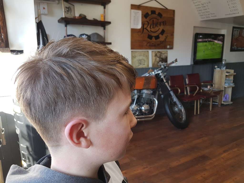 AJ Barbers | Station House, Station Rd, Otford, Sevenoaks TN14 5QY, UK | Phone: 01959 525558