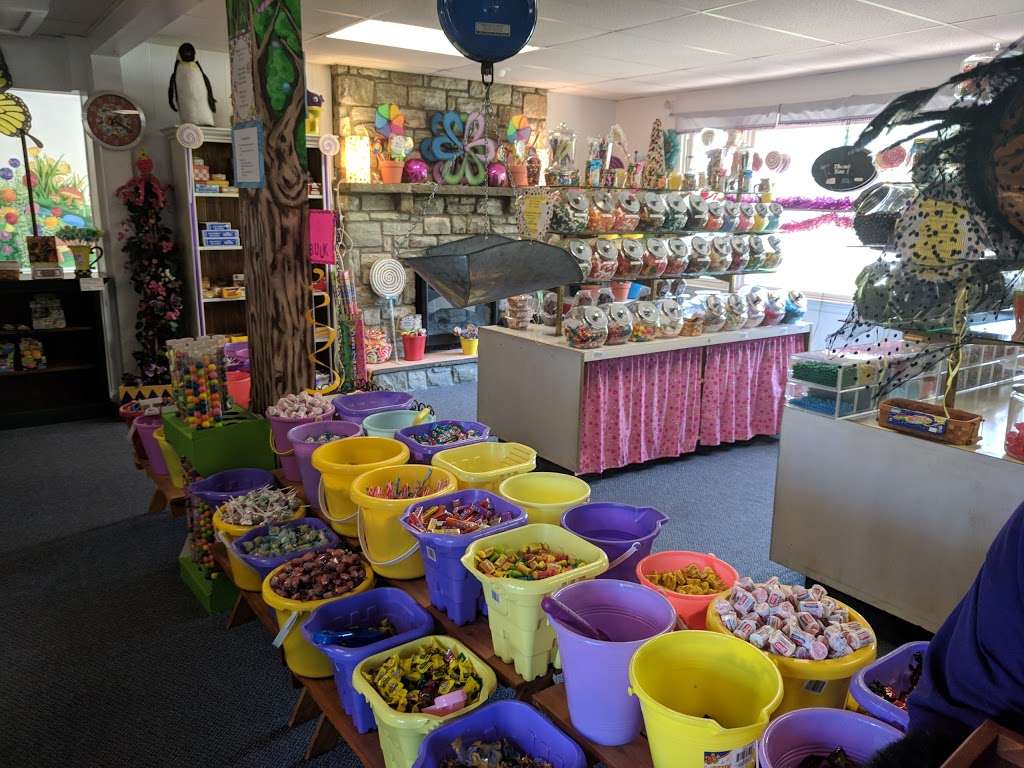 Lollipop Shoppe | 3109 Old Philadelphia Pike, Bird in Hand, PA 17505, USA | Phone: (717) 768-3414