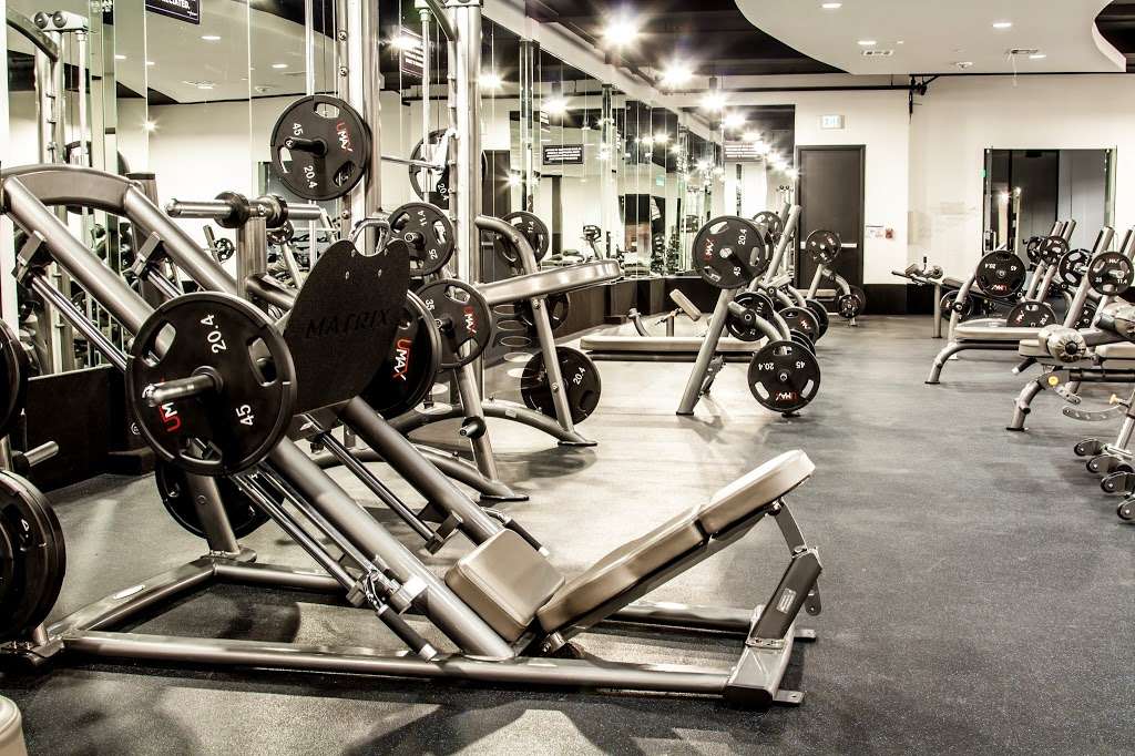 USA Fitness - Sylmar Super Center | 91324, 13640 Foothill Boulevard, Sylmar, CA 91342, USA | Phone: (818) 367-4653