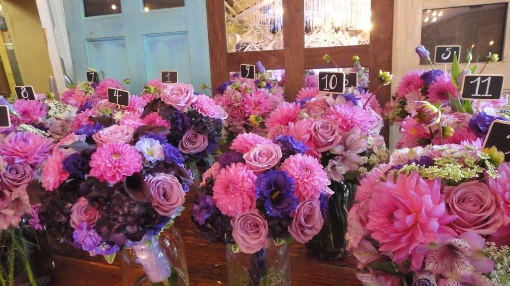 Marivels Florist & Gifts, LLC | 409 Mercer St, Hightstown, NJ 08520, USA | Phone: (609) 448-3636