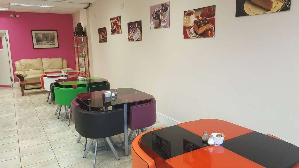 Tiffani Coffee Shop | 85 Crescent Rd, Kingston upon Thames KT2 7RE, UK | Phone: 020 8392 0101