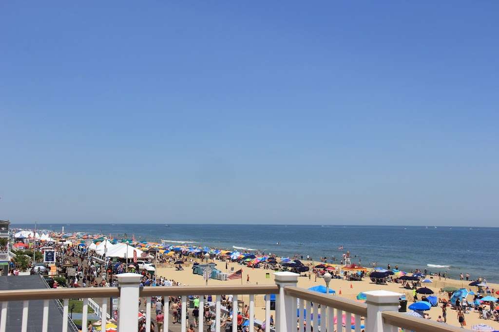 Safari Hotel Boardwalk | 1219 N Atlantic Ave, Ocean City, MD 21842, USA | Phone: (410) 289-6411