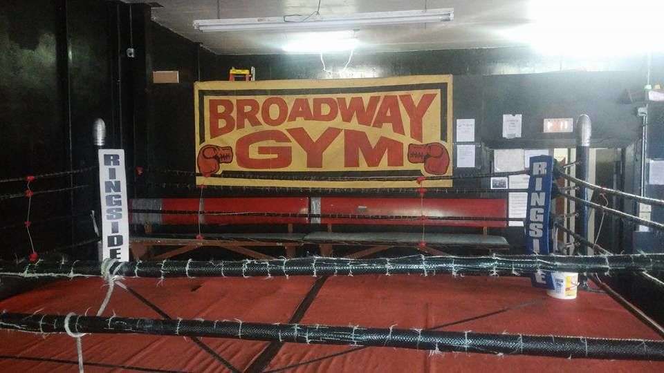 Broadway Boxing Gym | 10730 S Broadway, Los Angeles, CA 90061, USA | Phone: (323) 755-9016