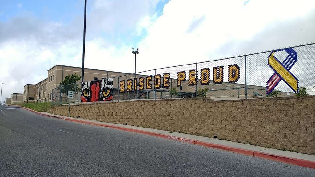 Dolph Briscoe Middle School | 4265 Lone Star Pkwy, San Antonio, TX 78253, USA | Phone: (210) 398-1100