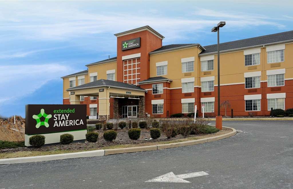 Extended Stay America Meadowlands - East Rutherford | 300 NJ-3, East Rutherford, NJ 07073, USA | Phone: (201) 939-8866