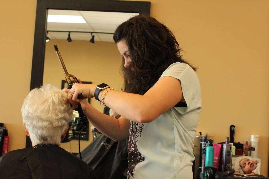 HAIR WORKS | 38 Joshua M. Freeman Blvd #103, Ranson, WV 25438, USA | Phone: (304) 728-9898