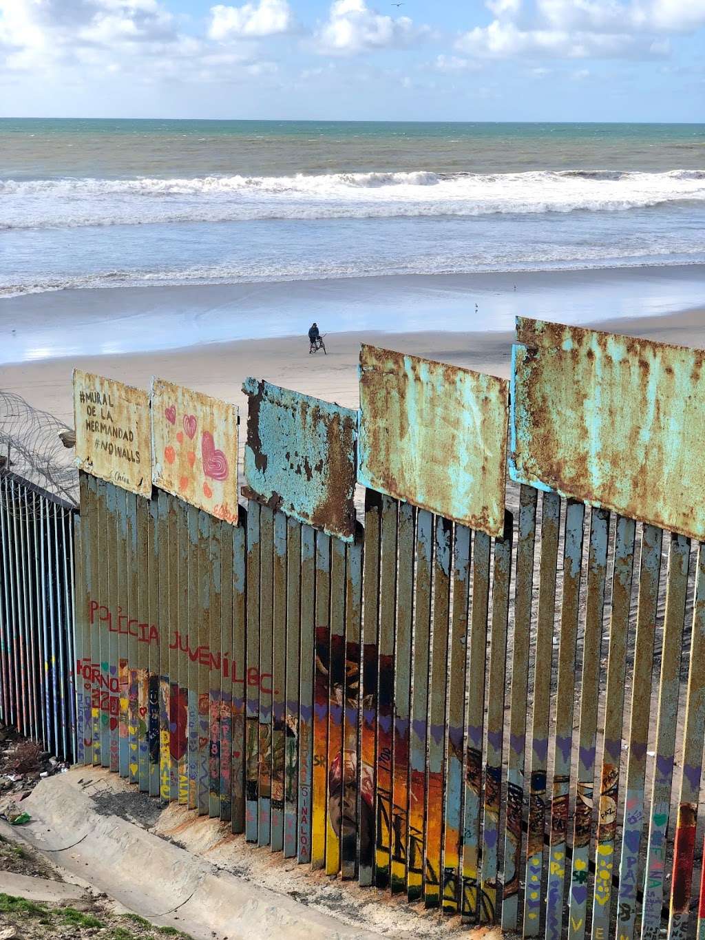 El Muro en la Playa, Tijuana | Faro, Monumental, Tijuana, B.C.