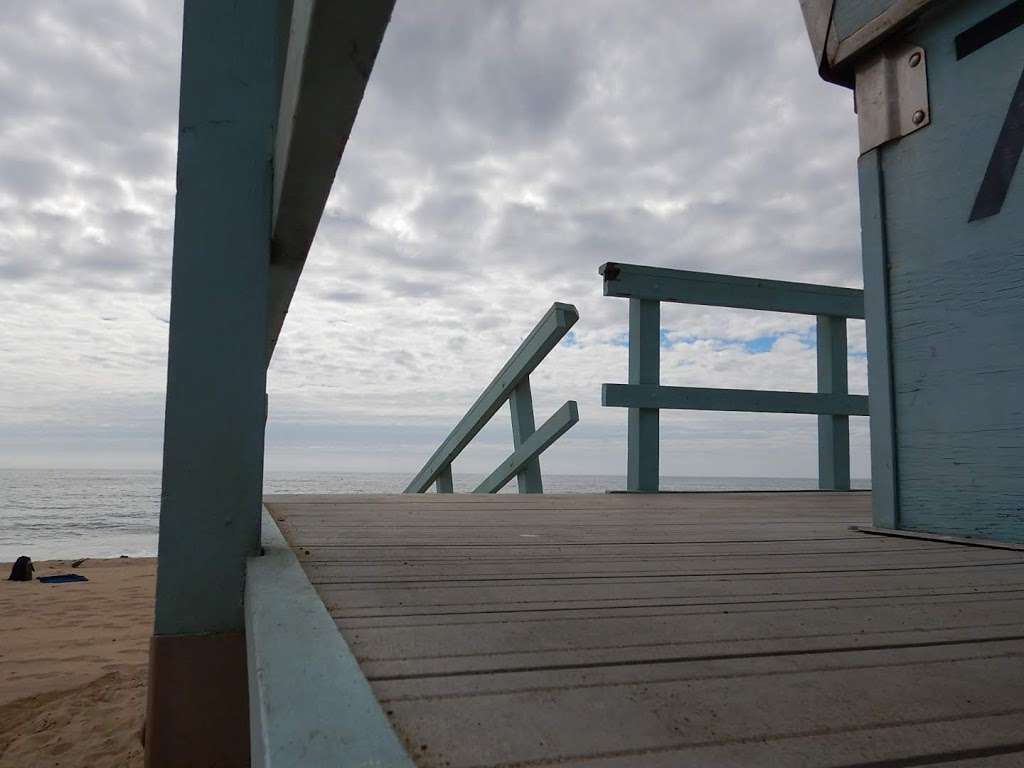 Lifeguard Tower 7 | Unnamed Road, Pacific Palisades, CA 90272, USA | Phone: (310) 394-3261