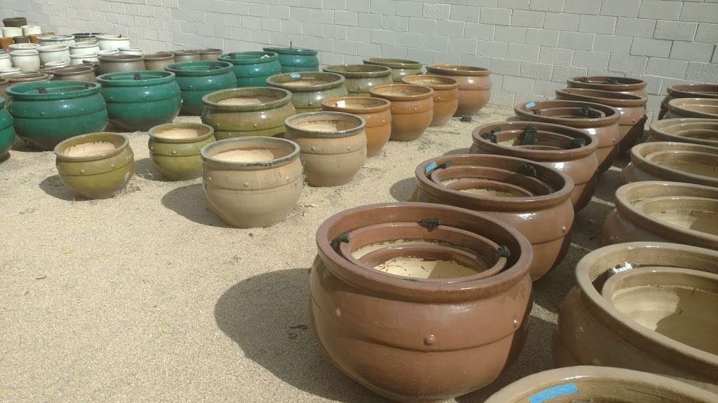 International Wholesale Pottery | 1640 N 51st St, Phoenix, AZ 85008, USA | Phone: (602) 803-0821