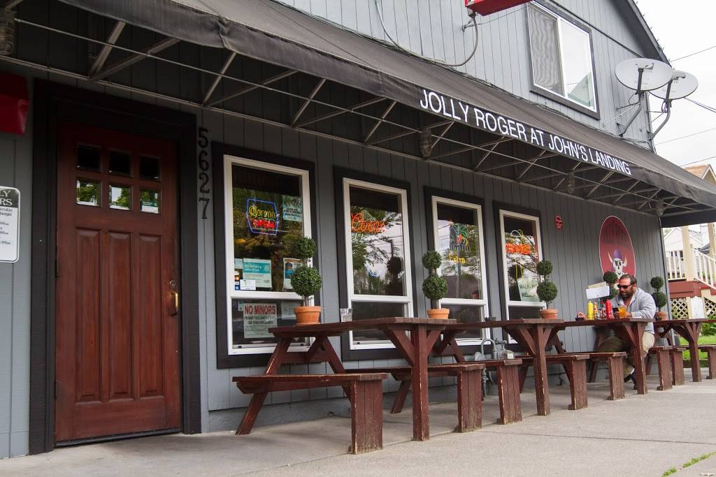 Jolly Roger at Johns Landing | 5627 S S Kelly Ave, Portland, OR 97239, USA | Phone: (503) 246-5040