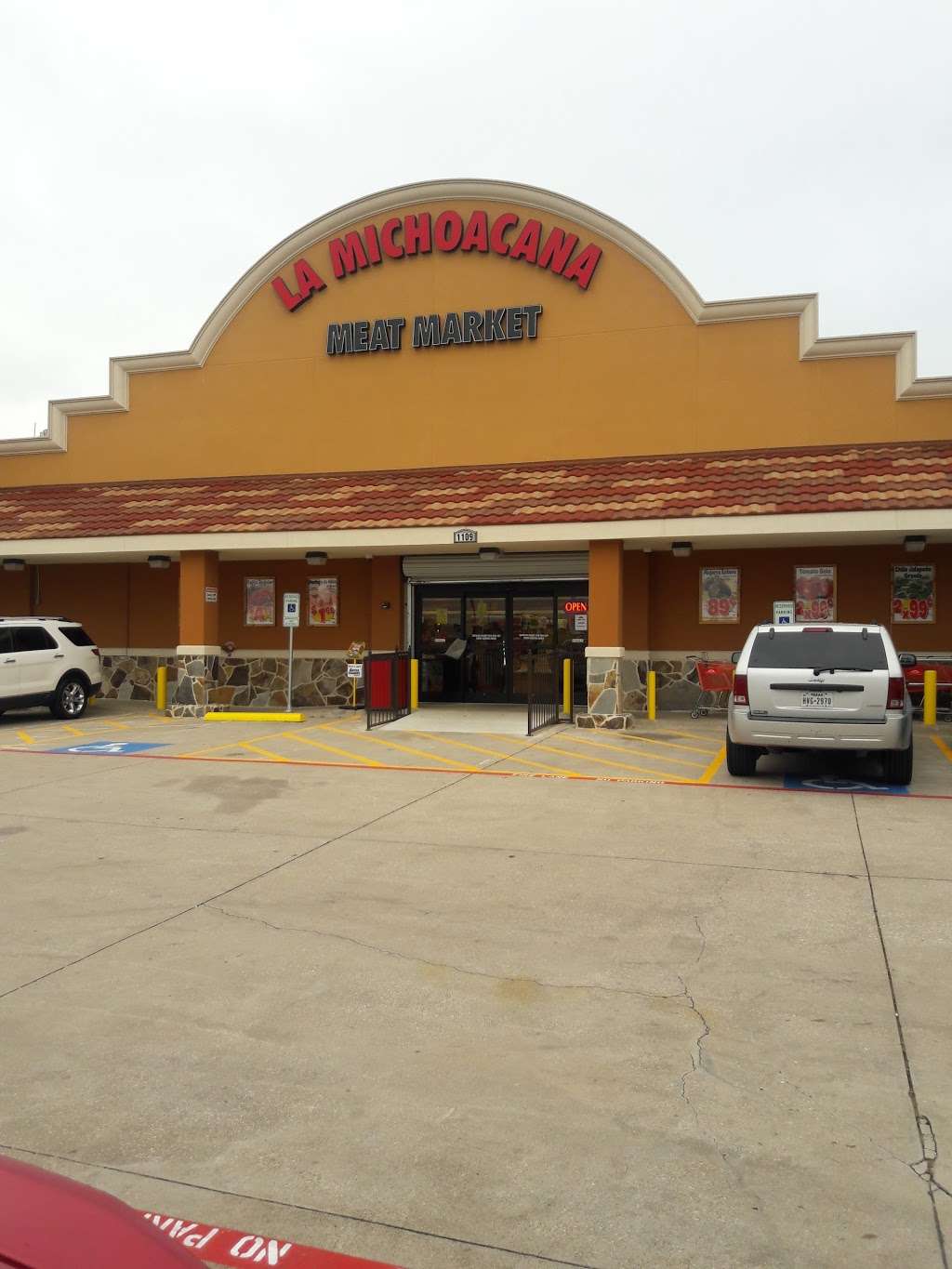 La Michoacana Meat Market | 1109 E Hwy 67, Duncanville, TX 75137, USA | Phone: (972) 283-6870