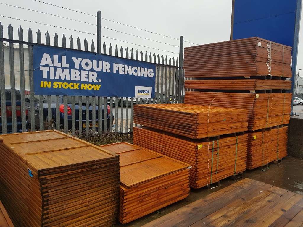 Jewson Ltd | Stephenson Way, Three Bridges, Crawley RH10 1TN, UK | Phone: 01293 523161