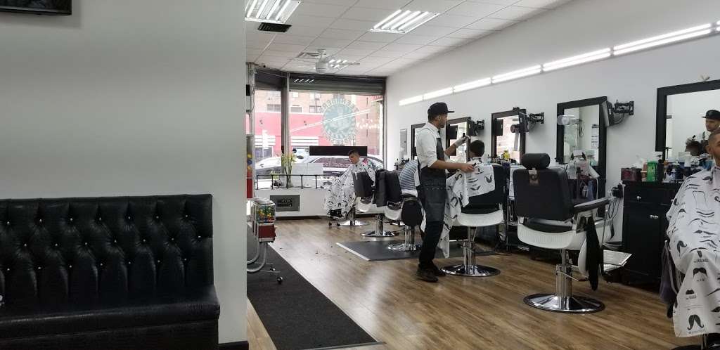 Teenagers Barbershop | 175-47 Hillside Avenue, Jamaica, NY 11432, USA | Phone: (718) 350-0091