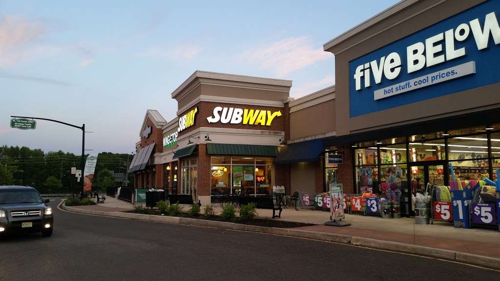 Subway Restaurants | 785 Shoppes Blvd M, North Brunswick Township, NJ 08902, USA | Phone: (732) 658-3152