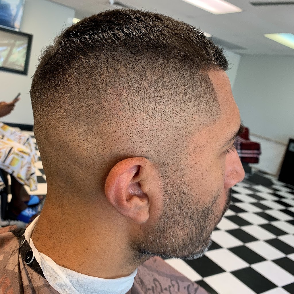 Royalty Barbershop | 12881 S Mur-Len Rd, Olathe, KS 66062, USA | Phone: (913) 839-3606