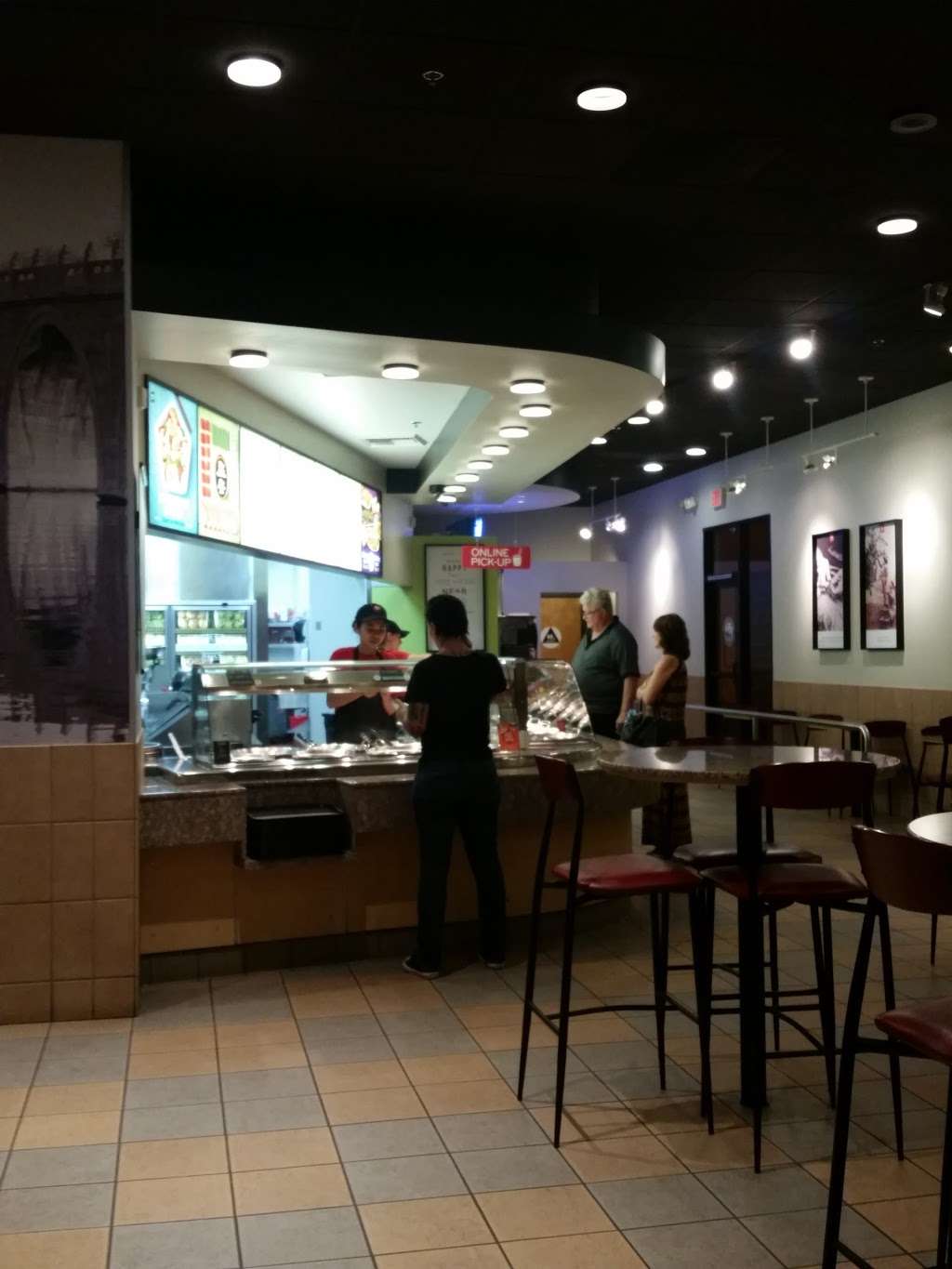 Panda Express | 29989 Canyon Hills Rd, Lake Elsinore, CA 92532, USA | Phone: (951) 246-2663