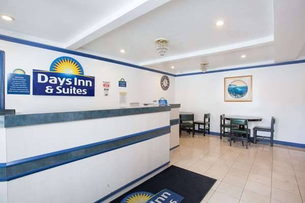 Days Inn by Wyndham Orange Anaheim | 279 S Main St, Orange, CA 92868, USA | Phone: (714) 771-6704