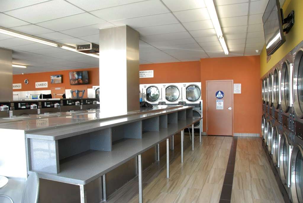 Rio Laundromat | 3845 E 3rd St, Los Angeles, CA 90063, USA | Phone: (818) 600-2355