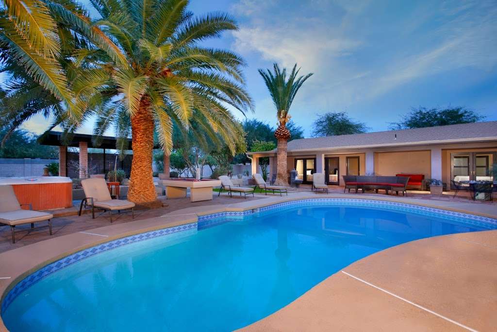 Arizona Vacation Rentals | 5350 E High St, Phoenix, AZ 85054, USA | Phone: (888) 711-8105