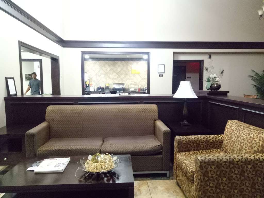SureStay Plus Hotel by Best Western San Antonio North | 10815 I-35 Frontage Rd, San Antonio, TX 78233, USA | Phone: (210) 655-3500