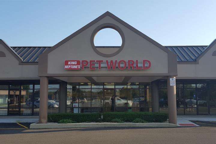 King Neptunes Pet World | 707 W Jefferson St, Shorewood, IL 60404, USA | Phone: (815) 725-2666