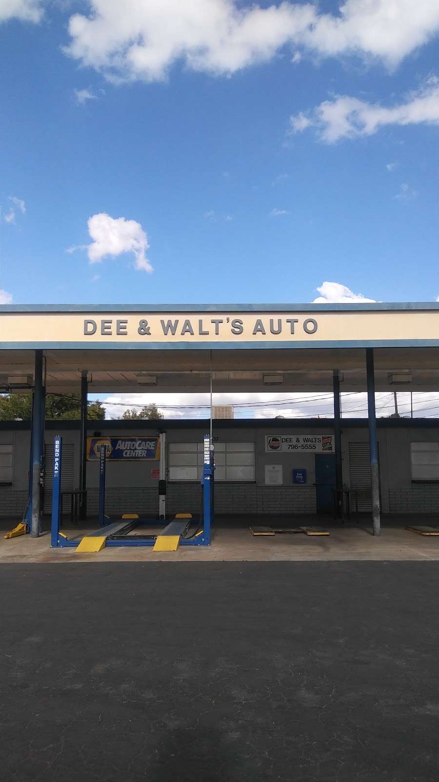Dee & Walts Auto Repair | 10537 Mountain View Ave, Loma Linda, CA 92354, USA | Phone: (909) 796-5555