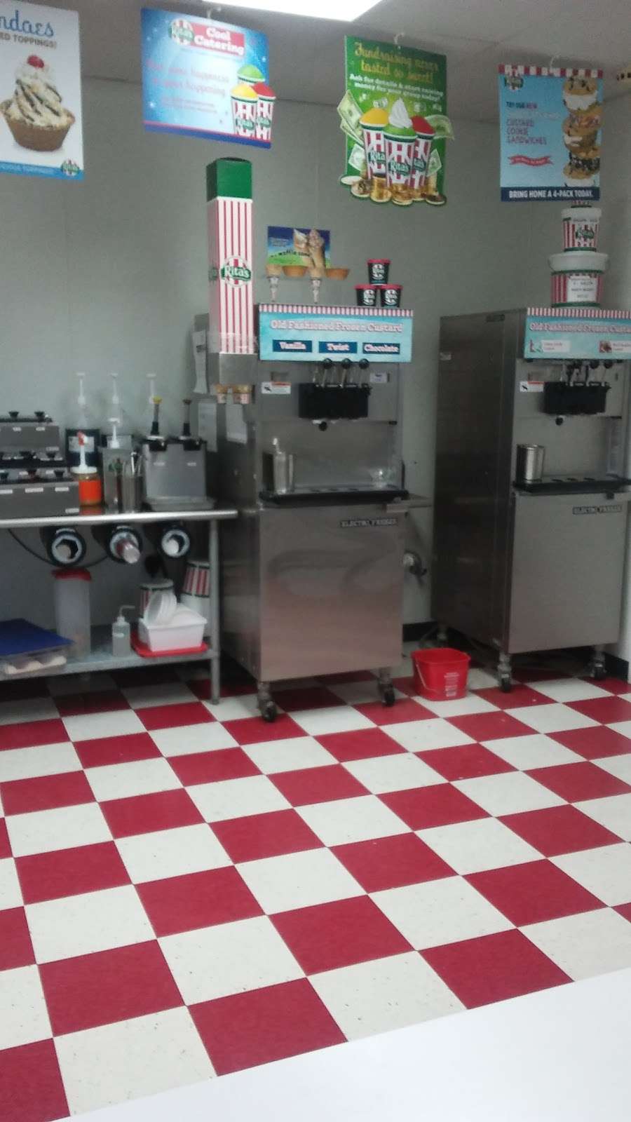 Ritas Italian Ice & Frozen Custard | 1640 Mt Hope Ave, Pottsville, PA 17901, USA | Phone: (570) 628-0350