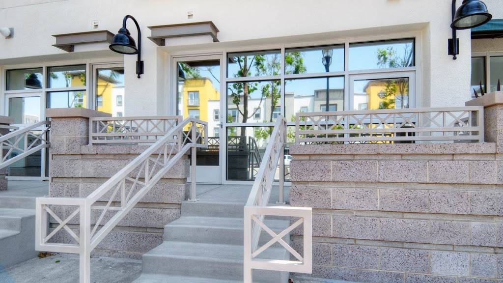 South City Station Apartments | 101 McLellan Drive, South San Francisco, CA 94080, USA | Phone: (650) 588-0220