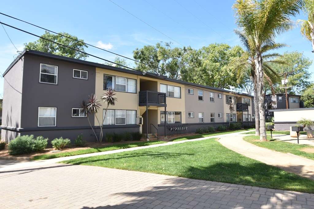 Coral Bay Apartments | 3309 Cowley Way A, San Diego, CA 92117, USA | Phone: (844) 334-7245