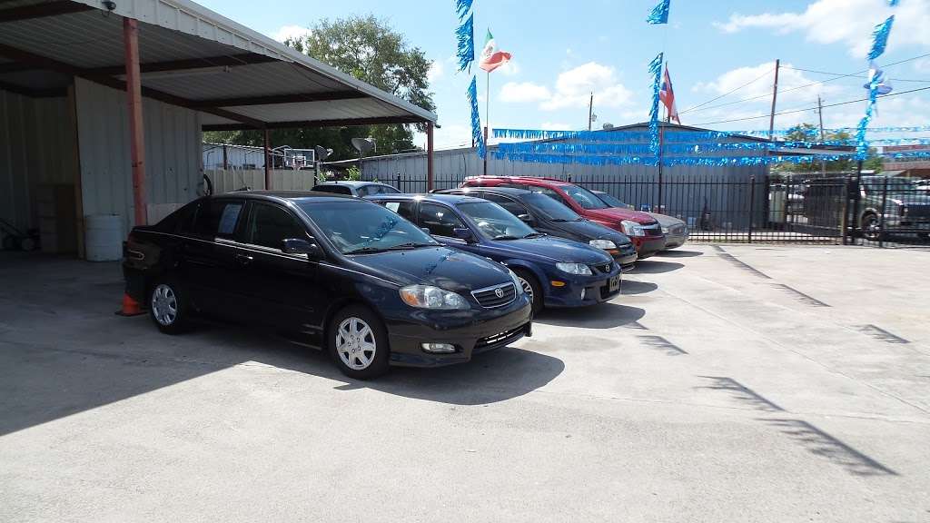 Ninos Auto Sales # 1, Inc | 8328 Airline Dr, Houston, TX 77037, USA | Phone: (281) 999-5000